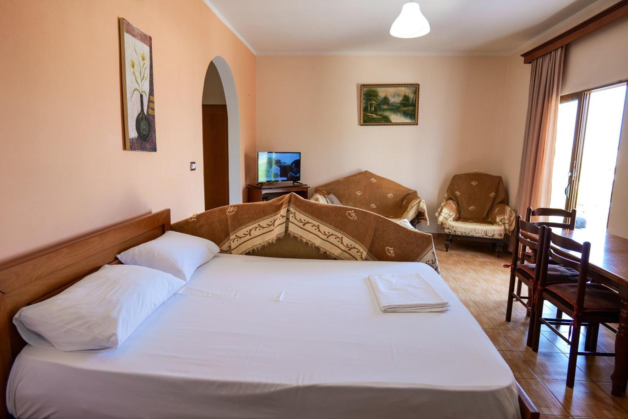 Vila Suljo Ksamil Bagian luar foto